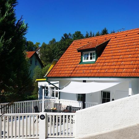 Ferienhaus Black & White Bromberg エクステリア 写真