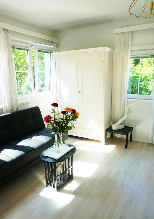 Ferienhaus Black & White Bromberg エクステリア 写真