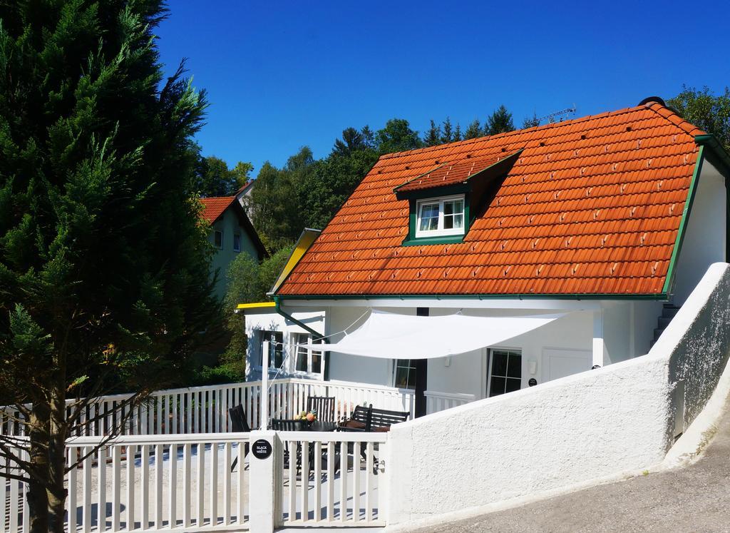 Ferienhaus Black & White Bromberg エクステリア 写真