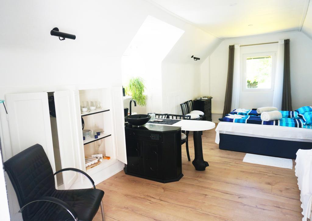 Ferienhaus Black & White Bromberg エクステリア 写真
